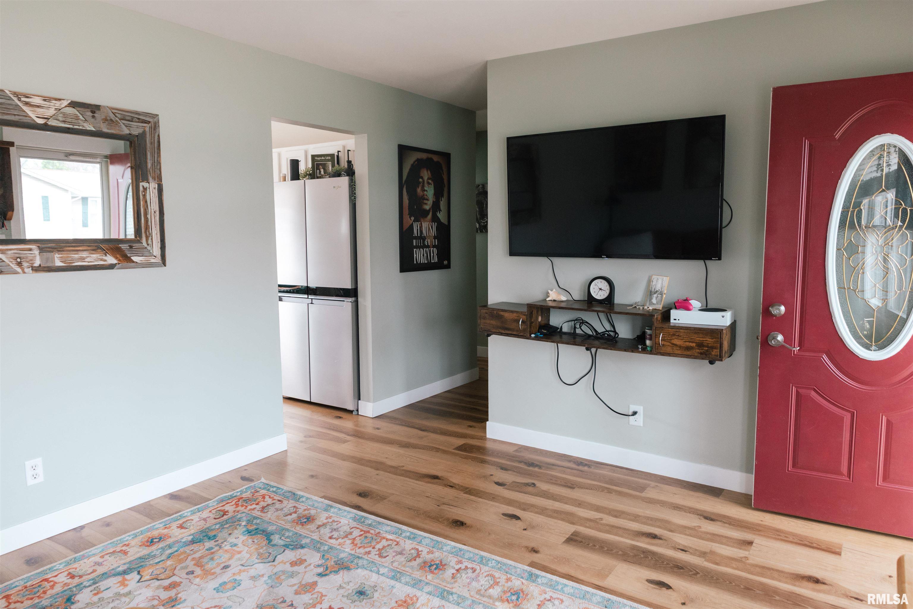 1815 Fairfield Drive Springfield, IL 62702 - Photo 5 of 25