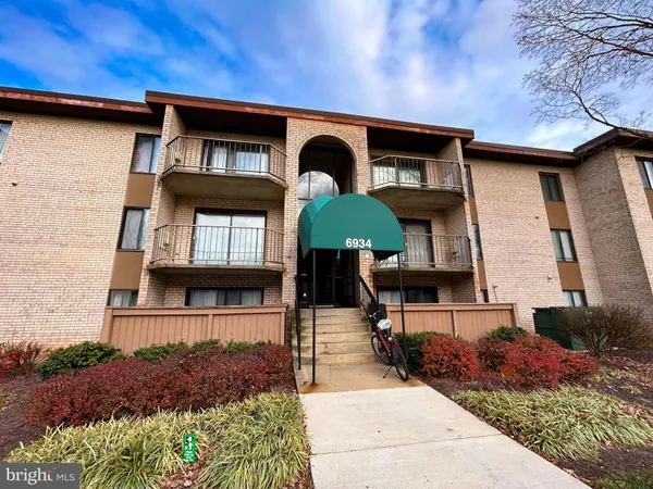 $1,800 | 6934 Hanover Parkway, Unit 402, Greenbelt, MD 20770