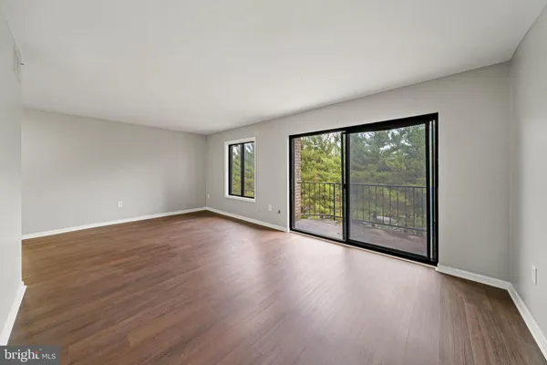 $1,800 | 6934 Hanover Parkway, Unit 402, Greenbelt, MD 20770