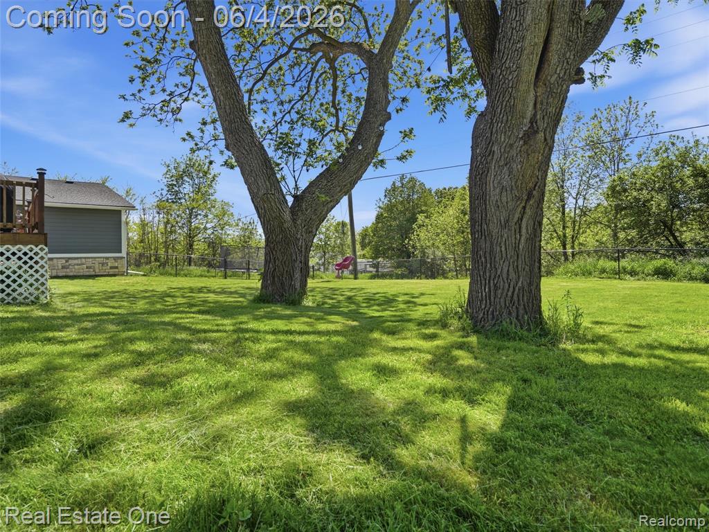 879 North Hacker Road Howell, MI 48843 - Photo 51 of 54