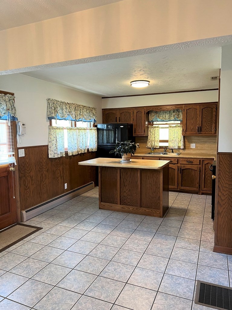 1448 Tower Road Galax, VA 24333 - Photo 11 of 18 Gallery Image 11