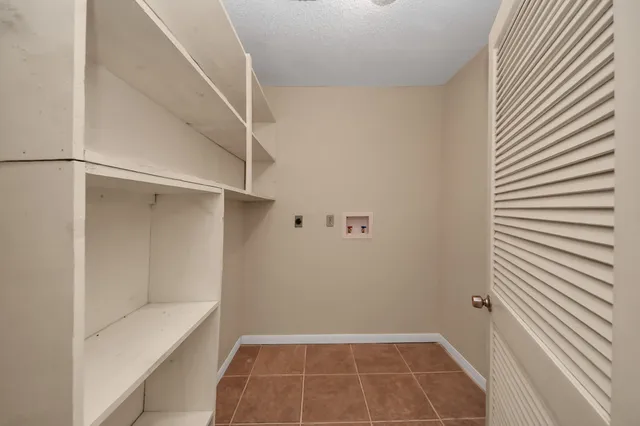 $240,000 | 214 County Road 347 South, Cleveland, TX 77327