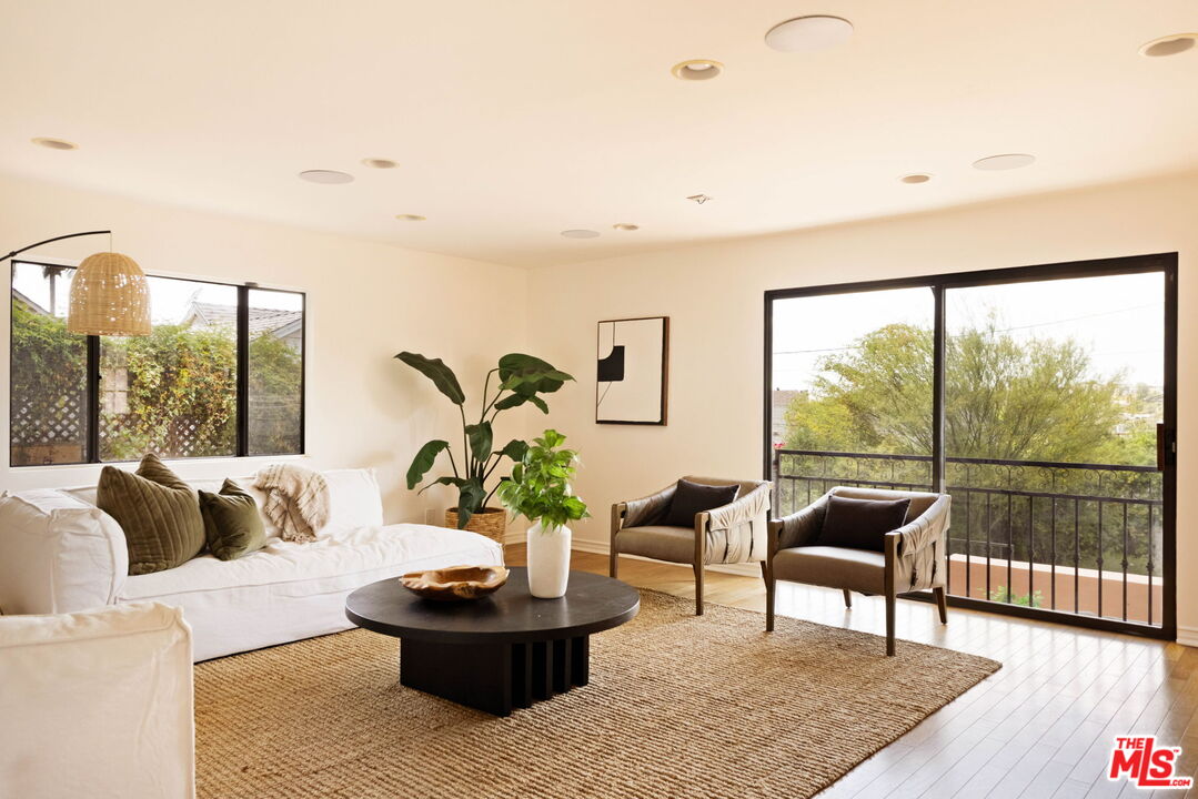 2010 Ridgeview Avenue Los Angeles, CA 90041 - Photo 24 of 54