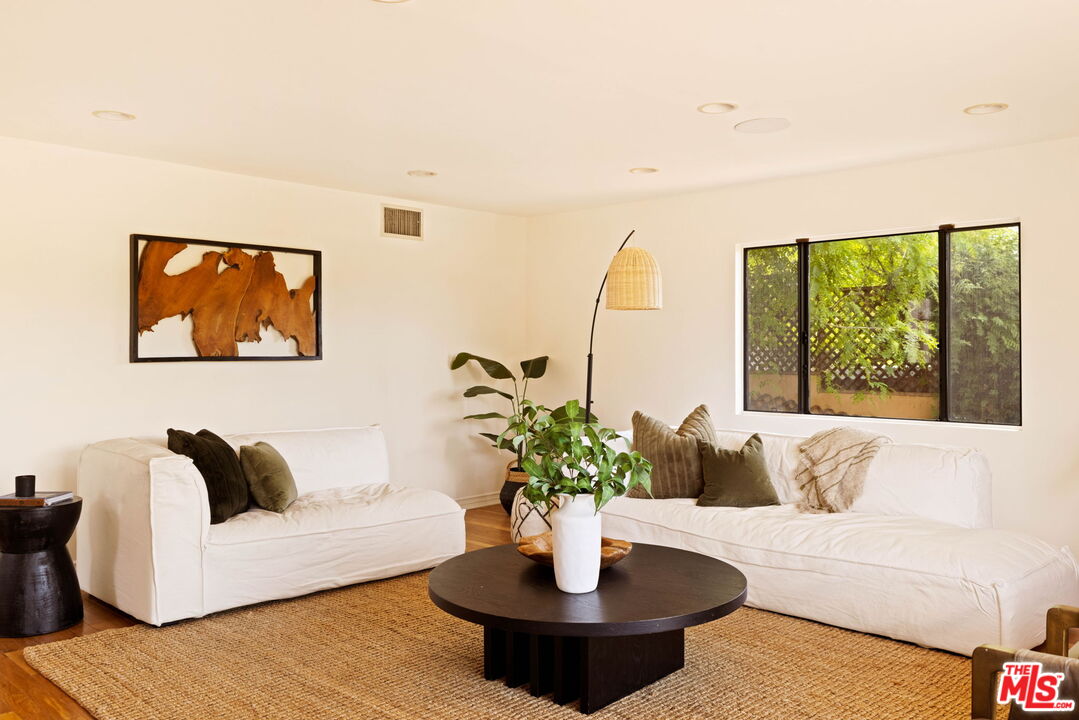 2010 Ridgeview Avenue Los Angeles, CA 90041 - Photo 25 of 54
