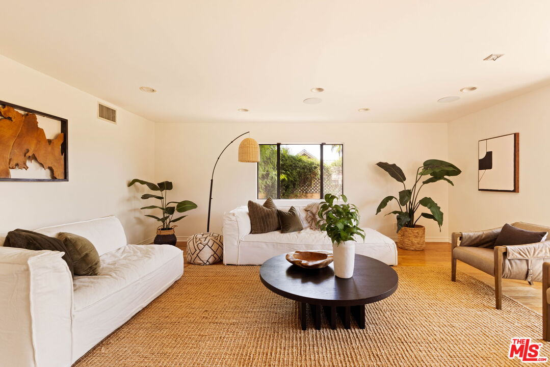2010 Ridgeview Avenue Los Angeles, CA 90041 - Photo 27 of 54