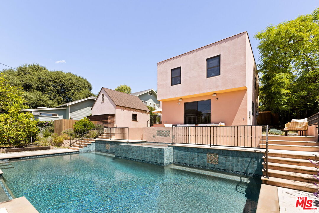 2010 Ridgeview Avenue Los Angeles, CA 90041 - Photo 40 of 54
