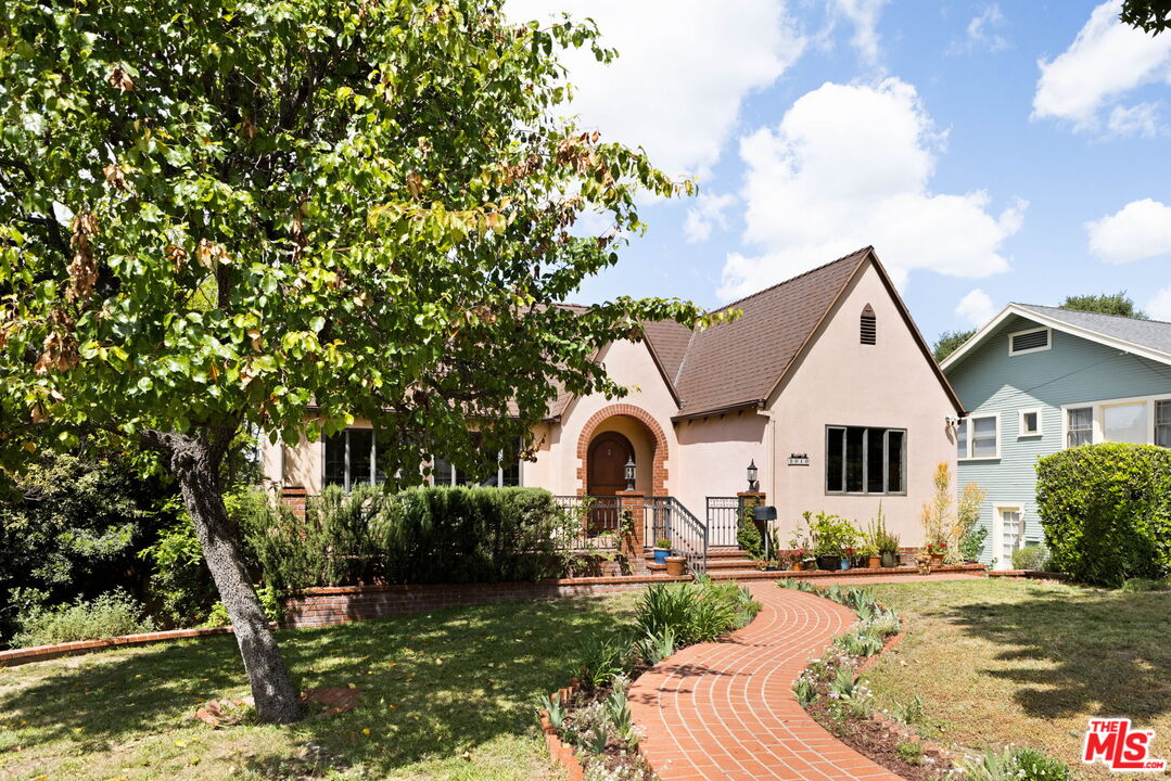 2010 Ridgeview Avenue Los Angeles, CA 90041 - Photo 48 of 54
