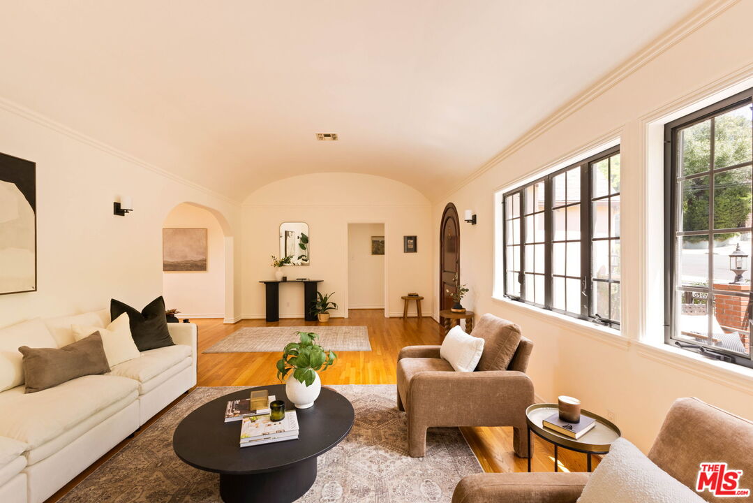 2010 Ridgeview Avenue Los Angeles, CA 90041 - Photo 5 of 54