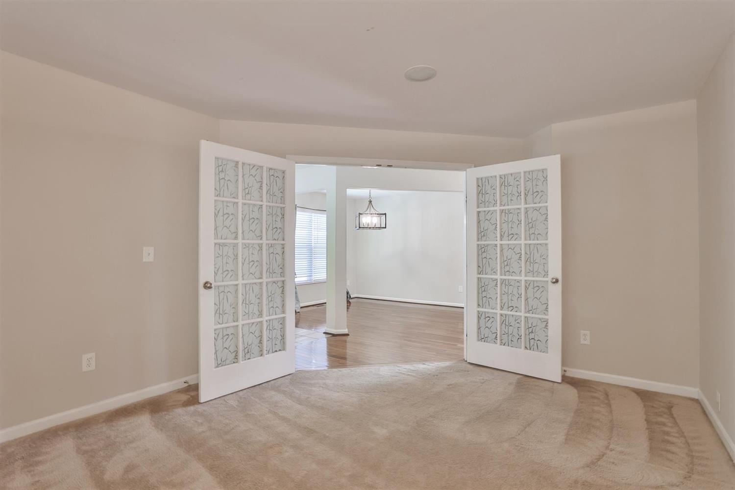 4674 Riley Lane Cincinnati, OH 45227 - Photo 23 of 50 Gallery Image 23