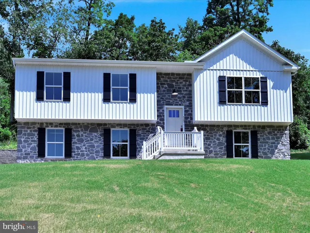 $450,000 | 520 Betty Lane, Columbia, PA 17512