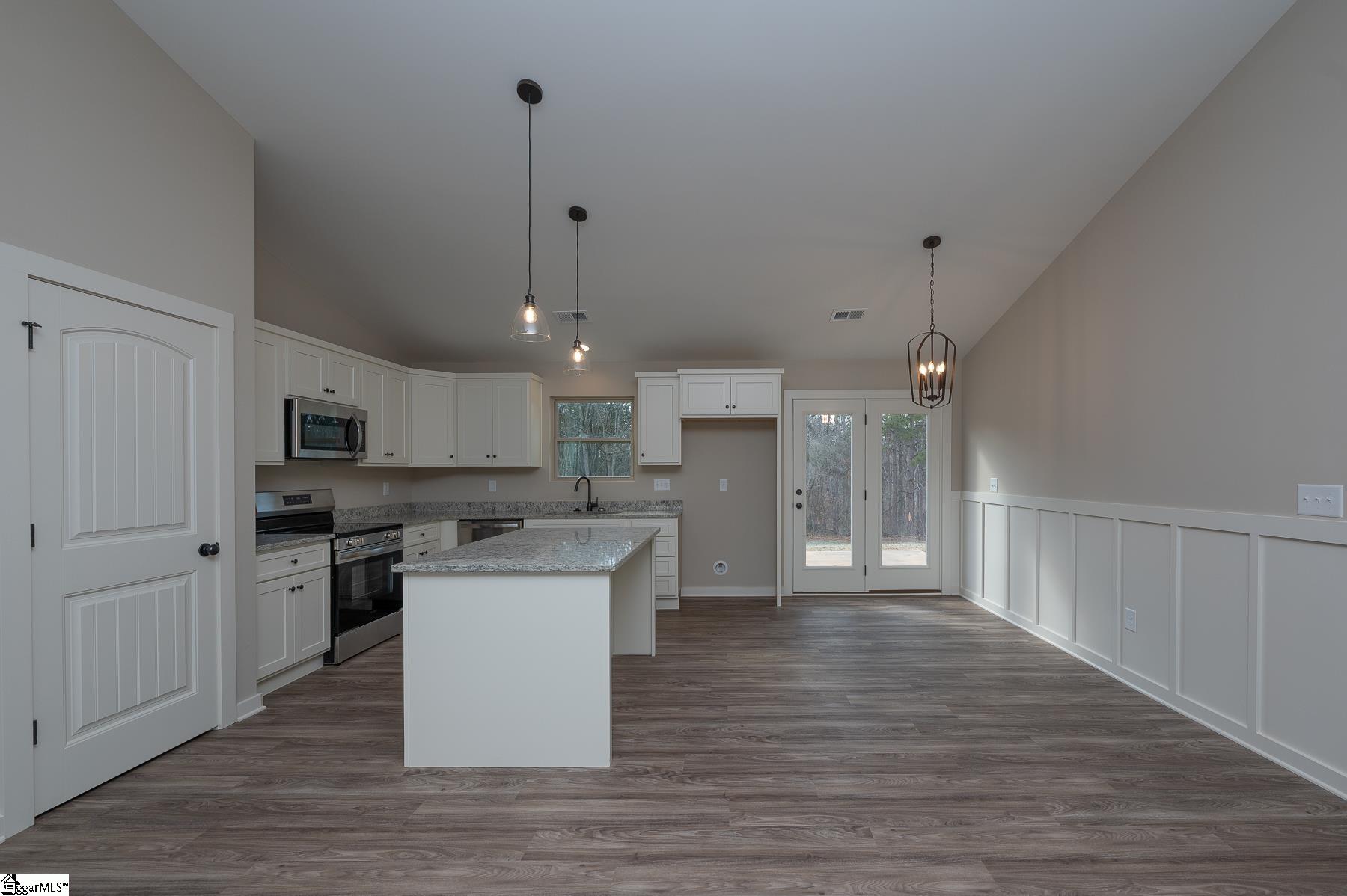 9946 Highway 252 Ware Shoals, SC 29692 - Photo 11 of 28