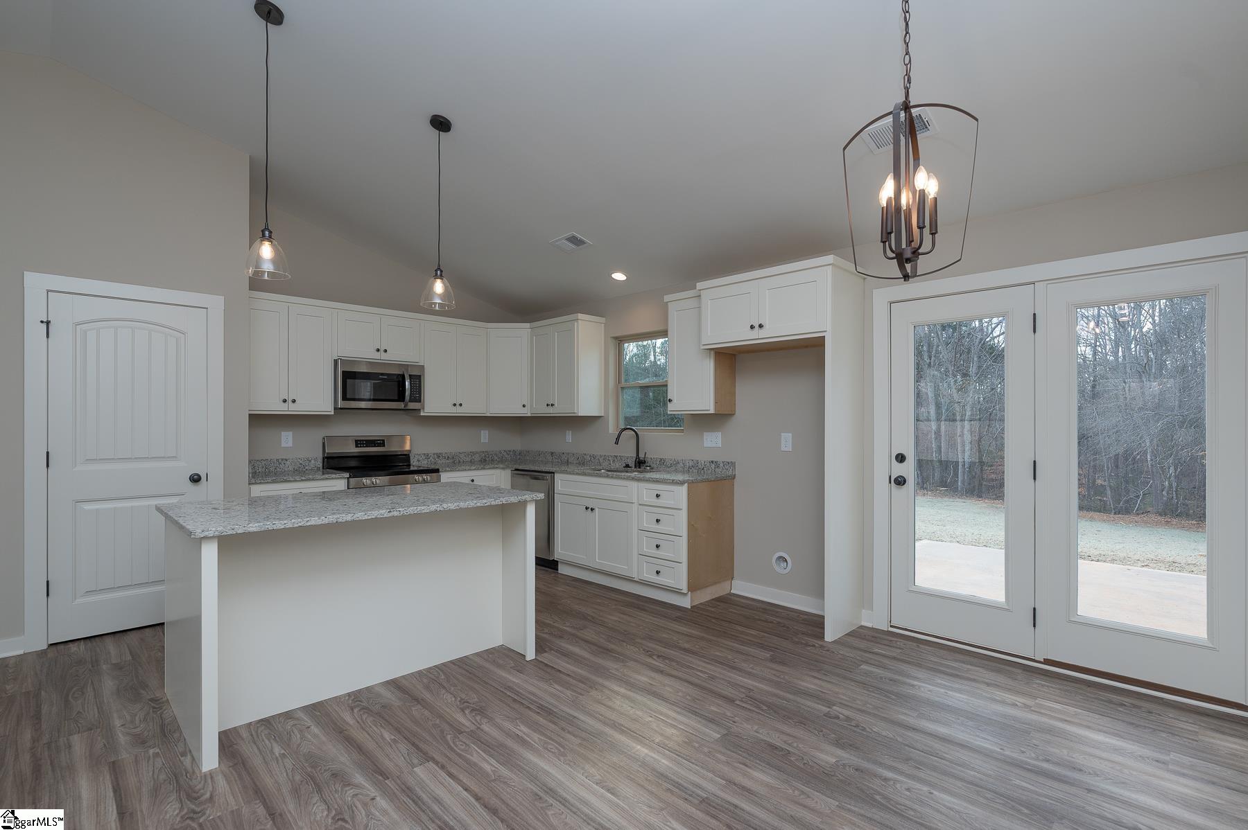 9946 Highway 252 Ware Shoals, SC 29692 - Photo 10 of 28