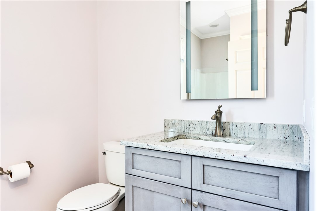 1 Compass Way, Unit 101 Westerly, RI 02891 - Photo 17 of 27 Guest bathroom