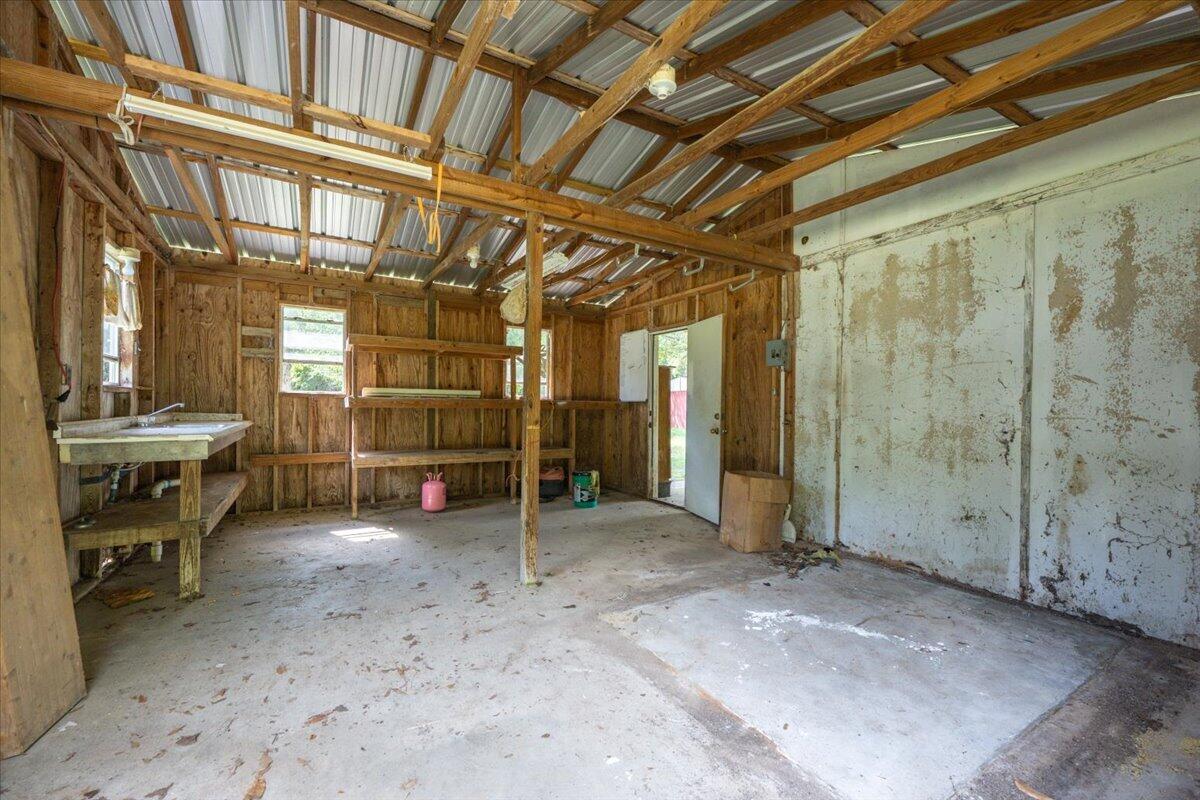 4568 Yellow Bluff Road Crestview, FL 32539 - Photo 9 of 63 Workshop with power & water
