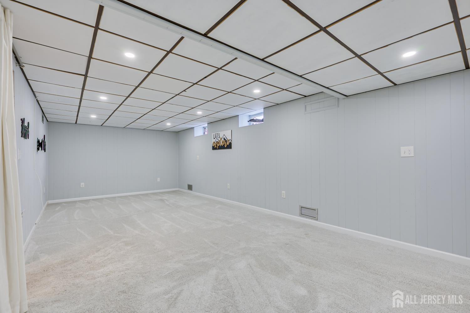 59 Grandview Avenue Edison, NJ 08837 - Photo 29 of 42