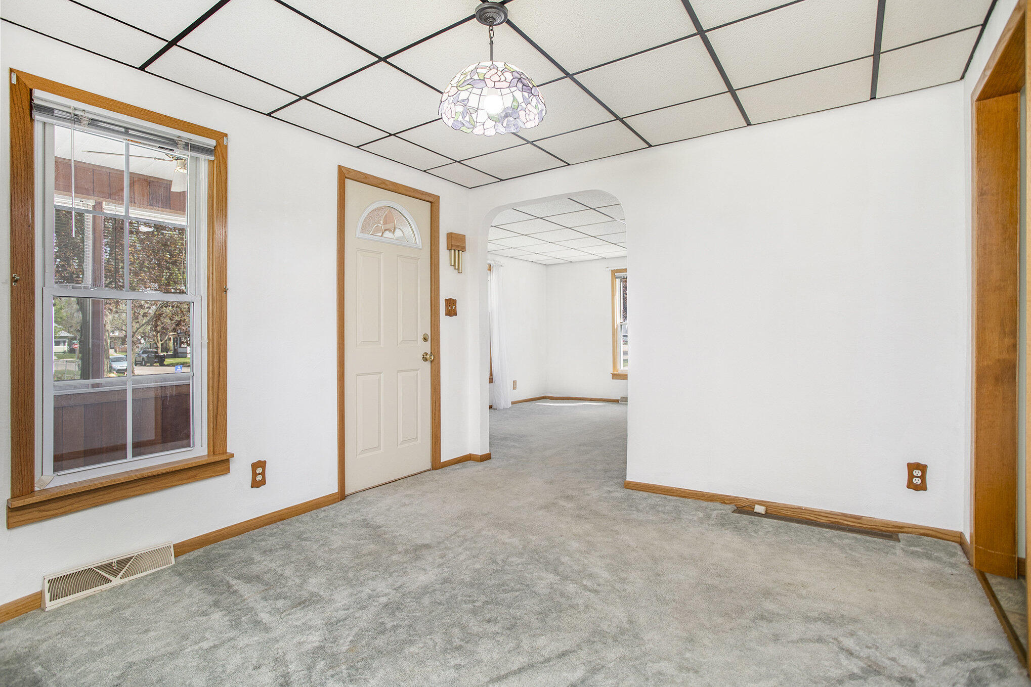 38 Inn Road Battle Creek, MI 49014 - Photo 2 of 19 006_file_875