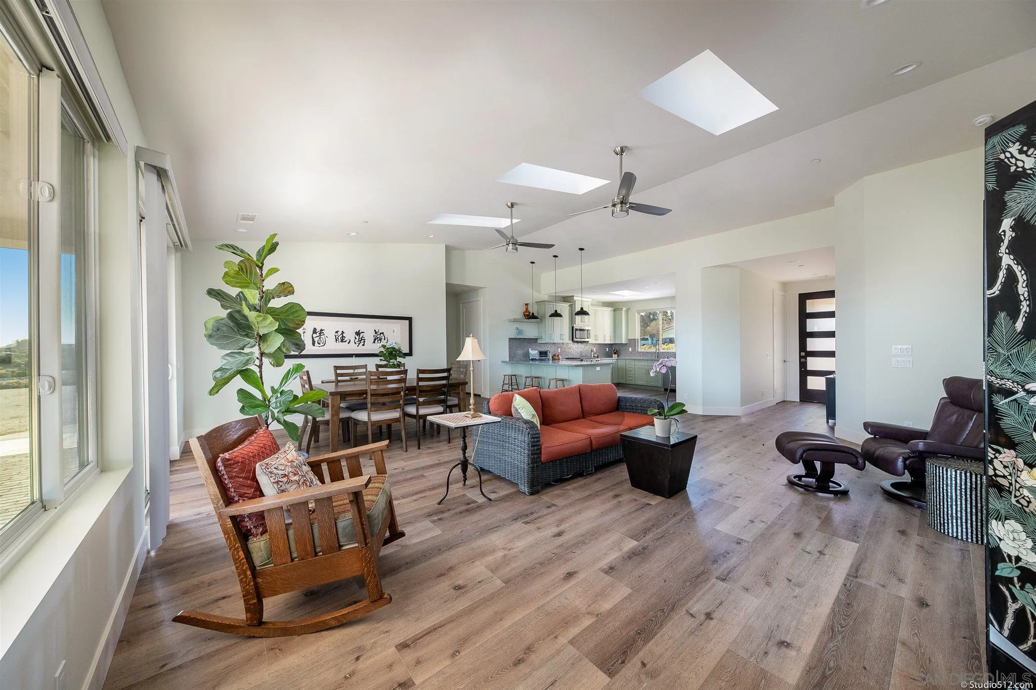 16043 Wizard Way Valley Center, CA 92082 - Photo 8 of 44 Gallery Image 8