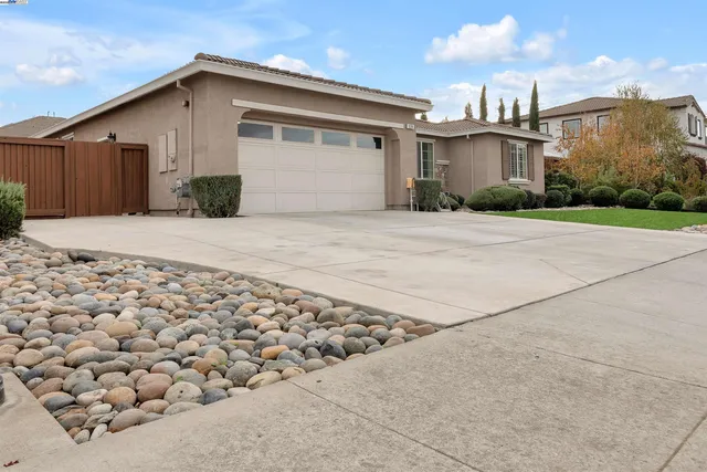 $825,000 | 924 Poppy Court, Brentwood, CA 94513