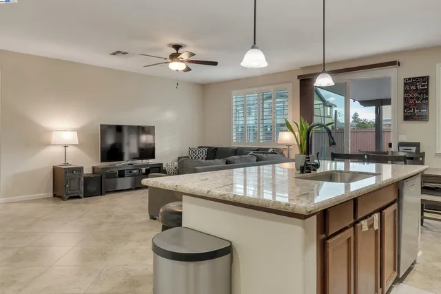 $825,000 | 924 Poppy Court, Brentwood, CA 94513