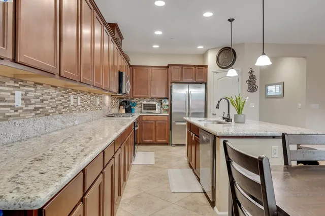 $825,000 | 924 Poppy Court, Brentwood, CA 94513