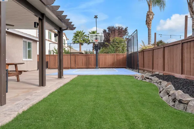 $825,000 | 924 Poppy Court, Brentwood, CA 94513