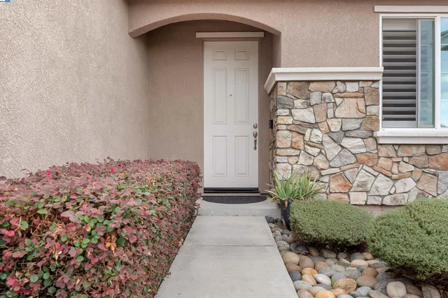 $825,000 | 924 Poppy Court, Brentwood, CA 94513