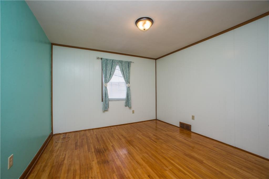 3560 Middleboro Road Pittsburgh, PA 15234 - Photo 12 of 24 Gallery Image 12