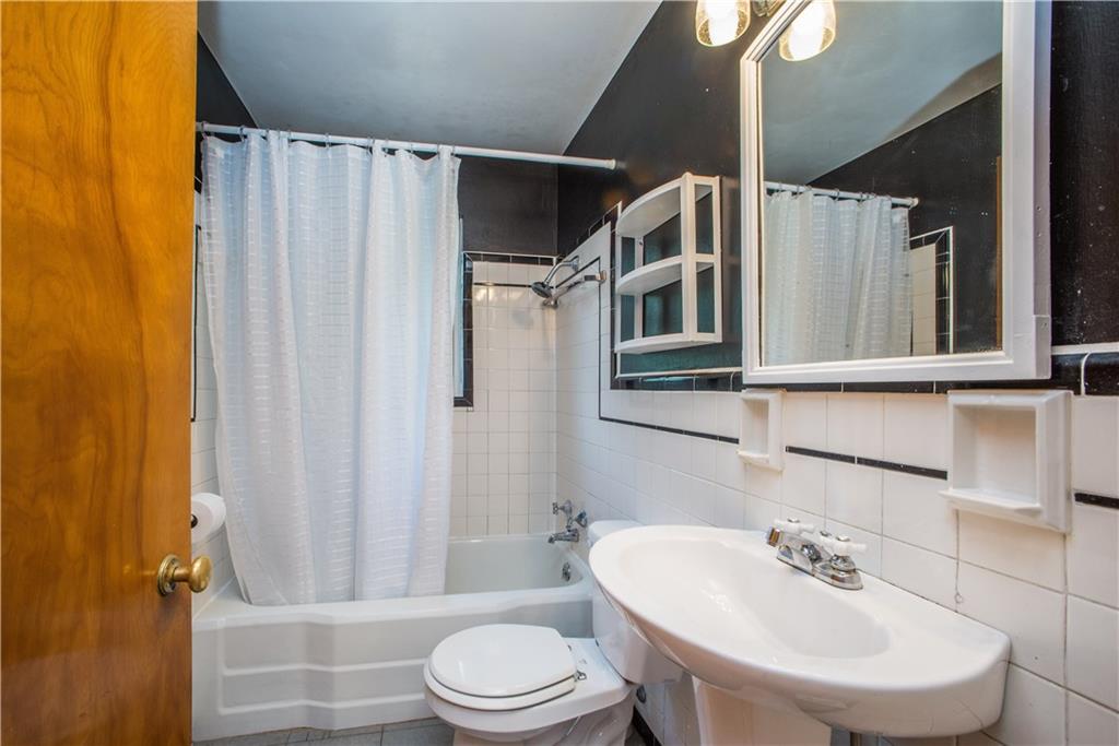 3560 Middleboro Road Pittsburgh, PA 15234 - Photo 14 of 24 Gallery Image 14