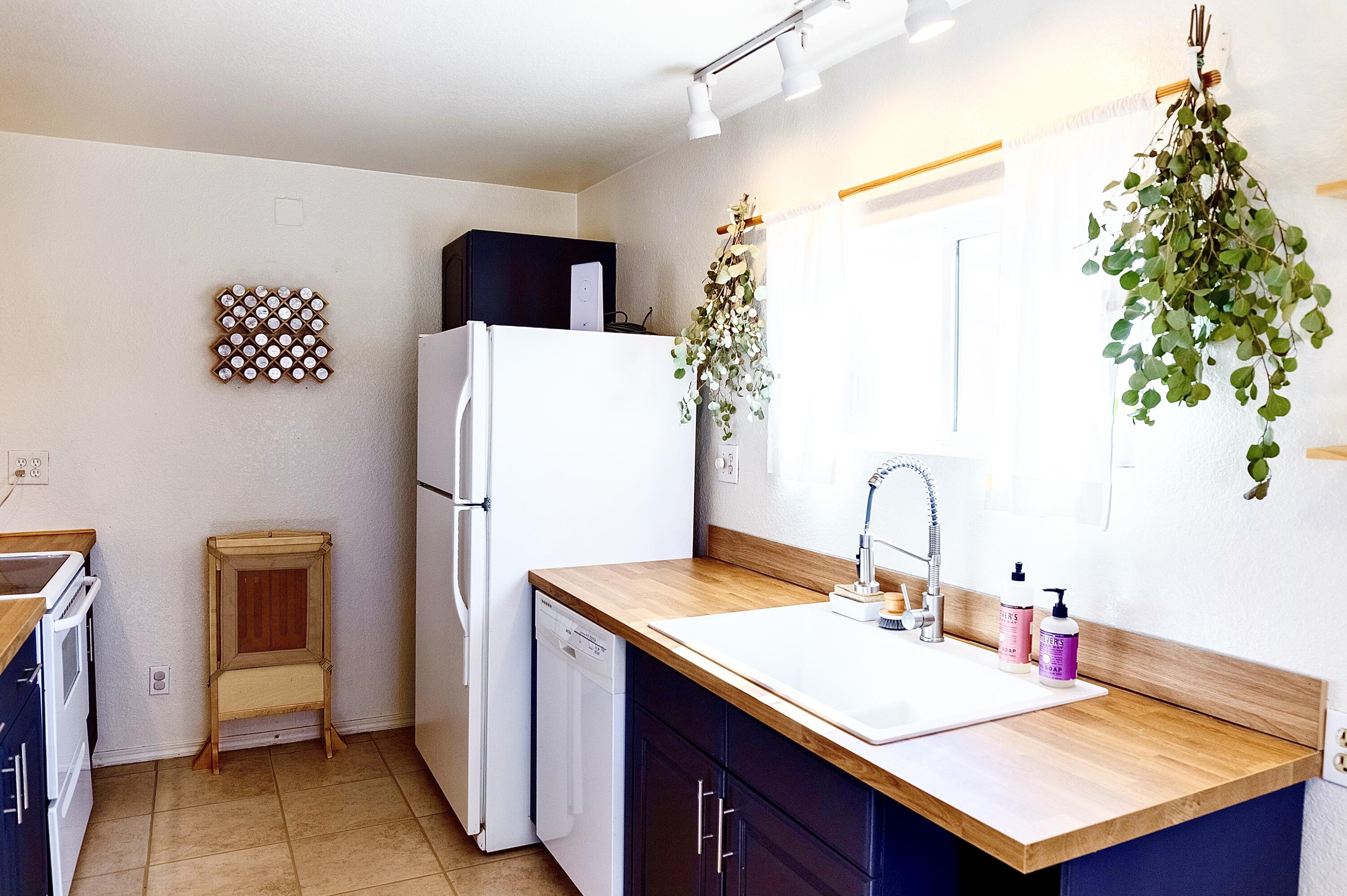 58988 Bearingtree Road Landers, CA 92285 - Photo 16 of 28 Kitchen 2 copy