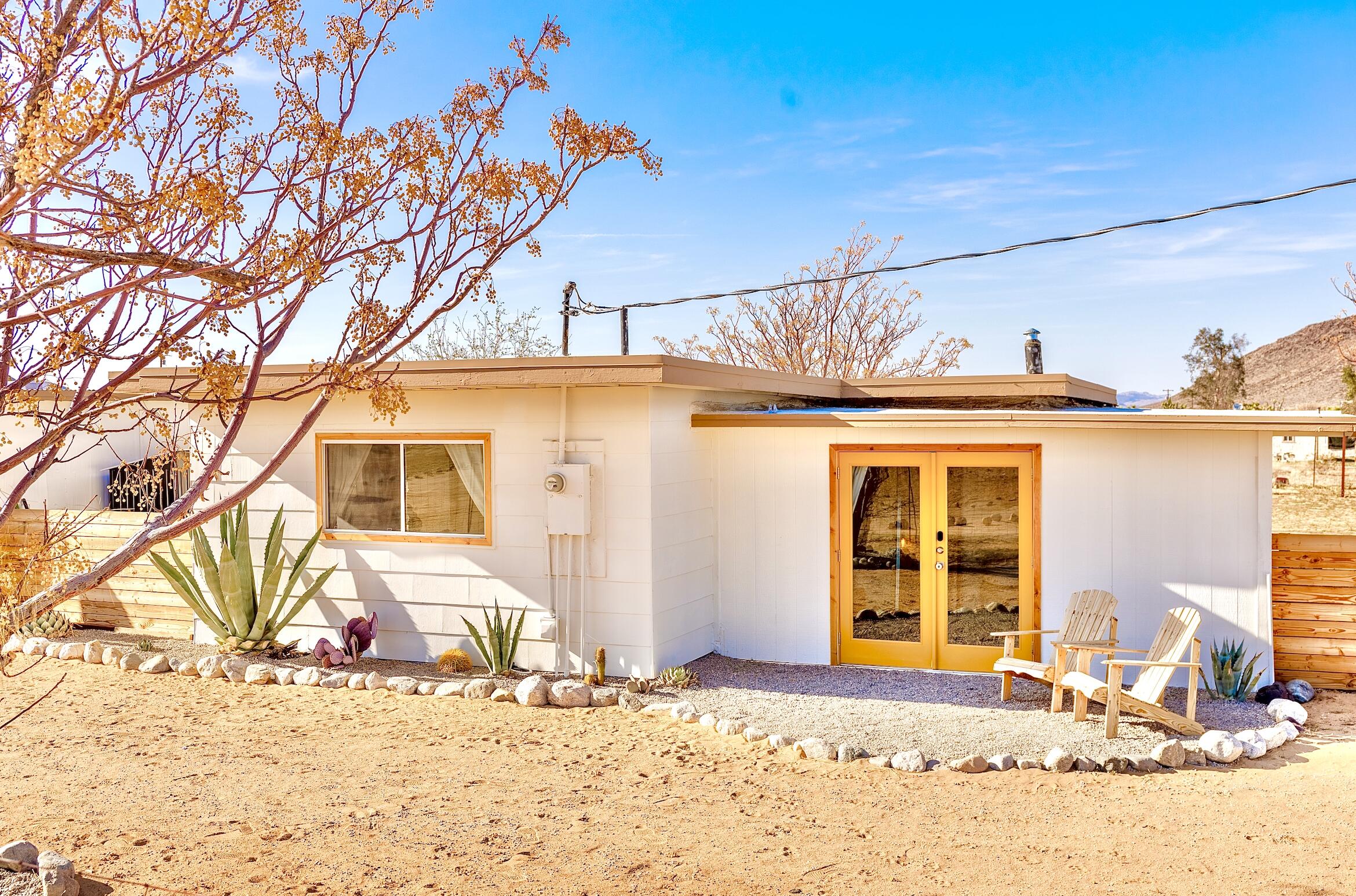 58988 Bearingtree Road Landers, CA 92285 - Photo 4 of 28 front 2.2