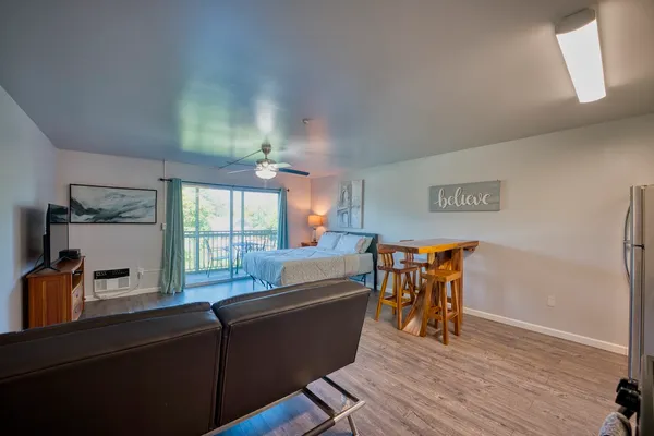 $215,000 | 355 Kalanianaole Avenue, Unit 225, Hilo, HI 96720