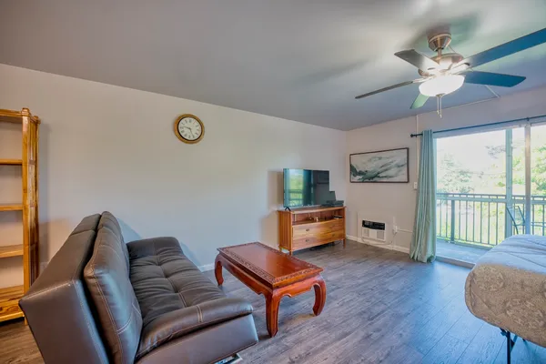 $215,000 | 355 Kalanianaole Avenue, Unit 225, Hilo, HI 96720