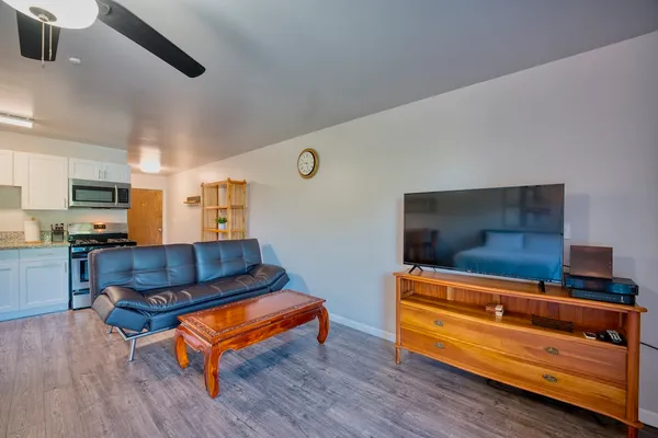 $215,000 | 355 Kalanianaole Avenue, Unit 225, Hilo, HI 96720