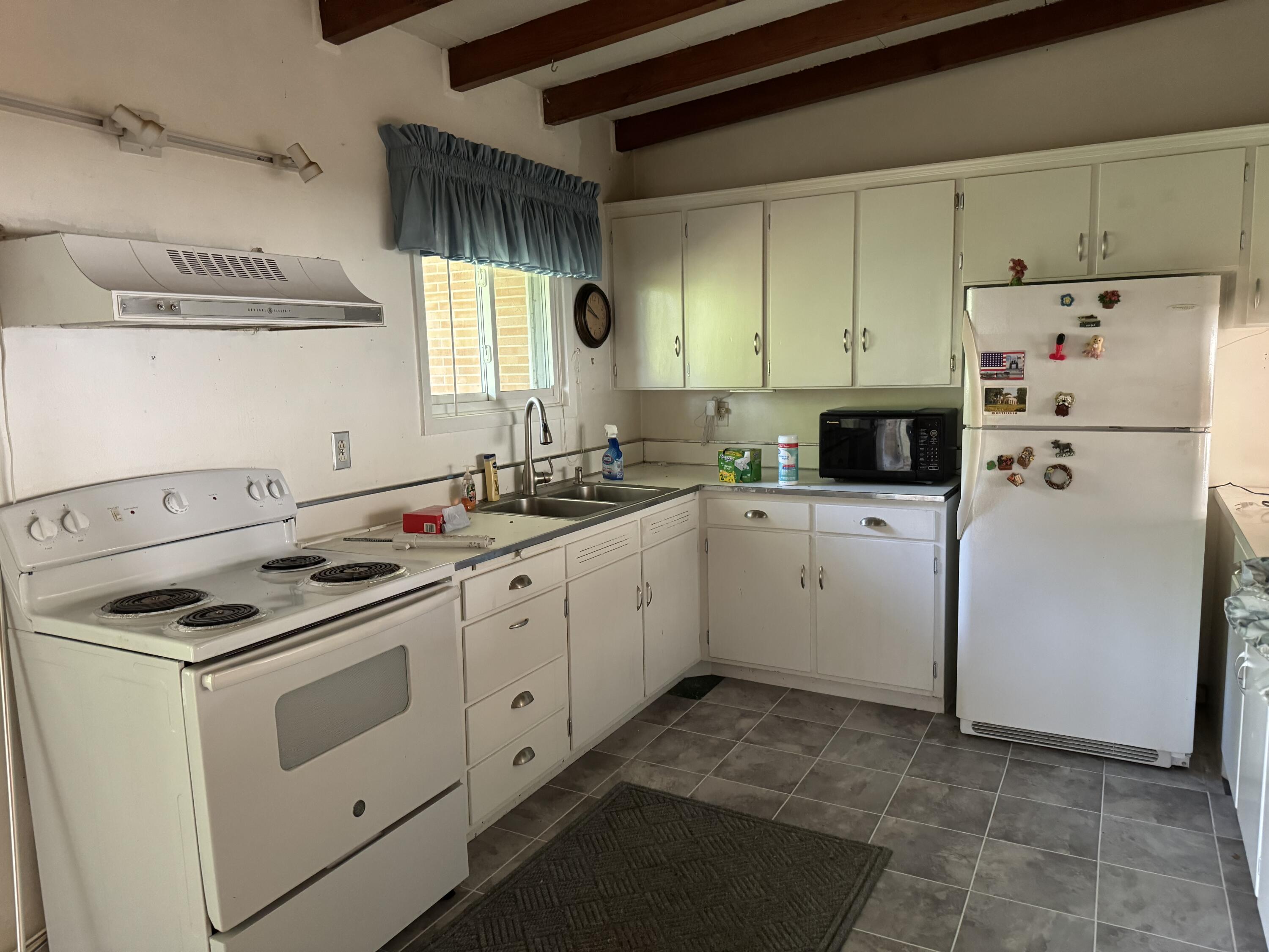 415 Bernard Road Rocky Mount, VA 24151 - Photo 8 of 21 Kitchen