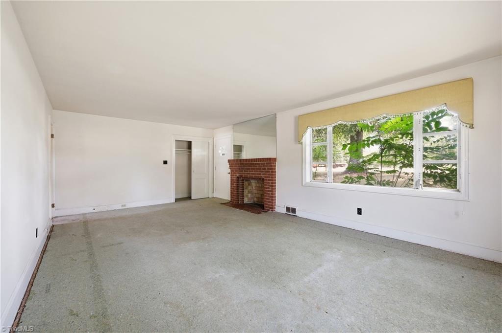 6628 University Parkway Rural Hall, NC 27045 - Photo 4 of 38