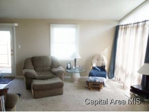 717 Diane Court Springfield, IL 62702 - Photo 4 of 6