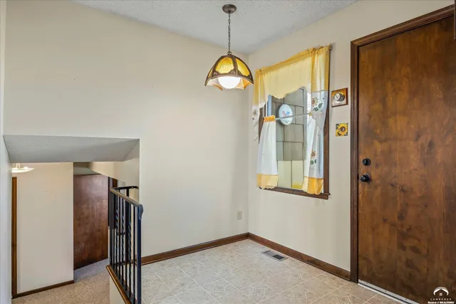 $599,000 | 144 North 1150th Road, Berryton, KS 66409