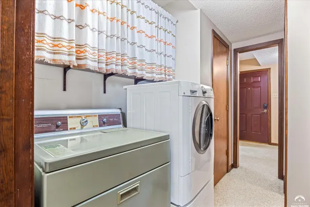 $599,000 | 144 North 1150th Road, Berryton, KS 66409