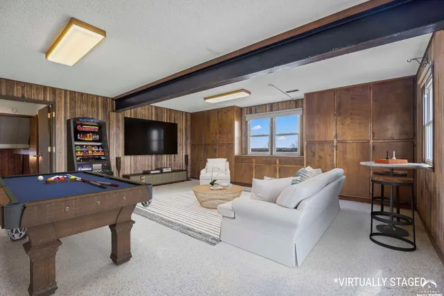 $599,000 | 144 North 1150th Road, Berryton, KS 66409