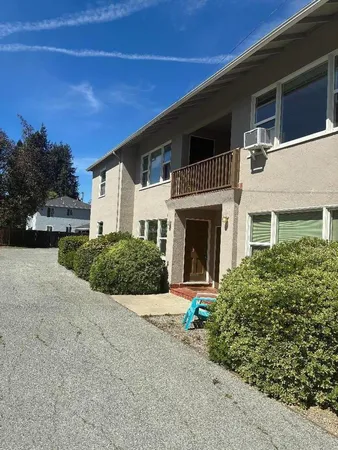 $3,350 | 922 Oak Lane, Unit 2, Menlo Park, CA 94025