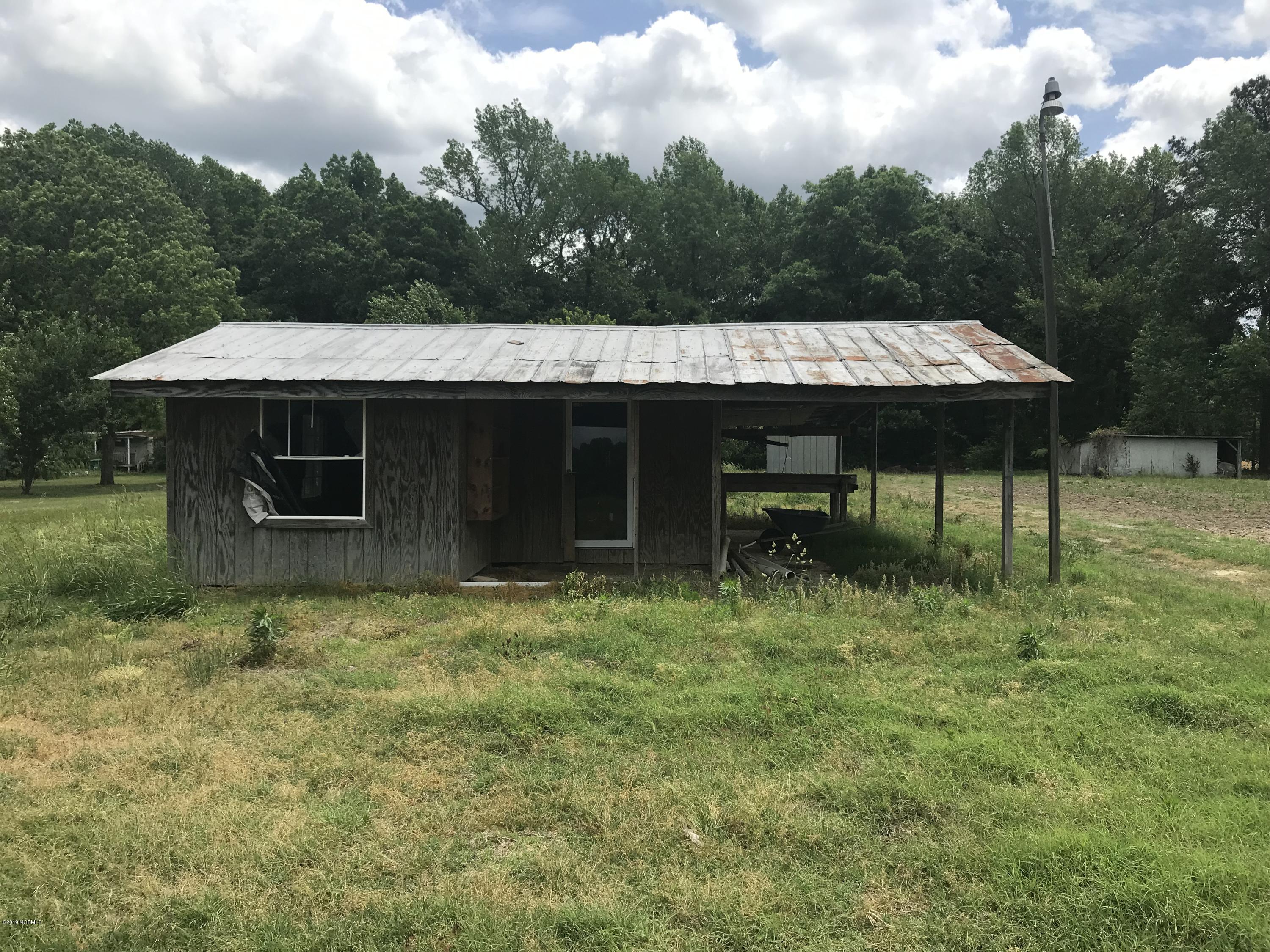 2652 Ballard Road Williamston, NC 27892 - Photo 2 of 3 IMG_1131