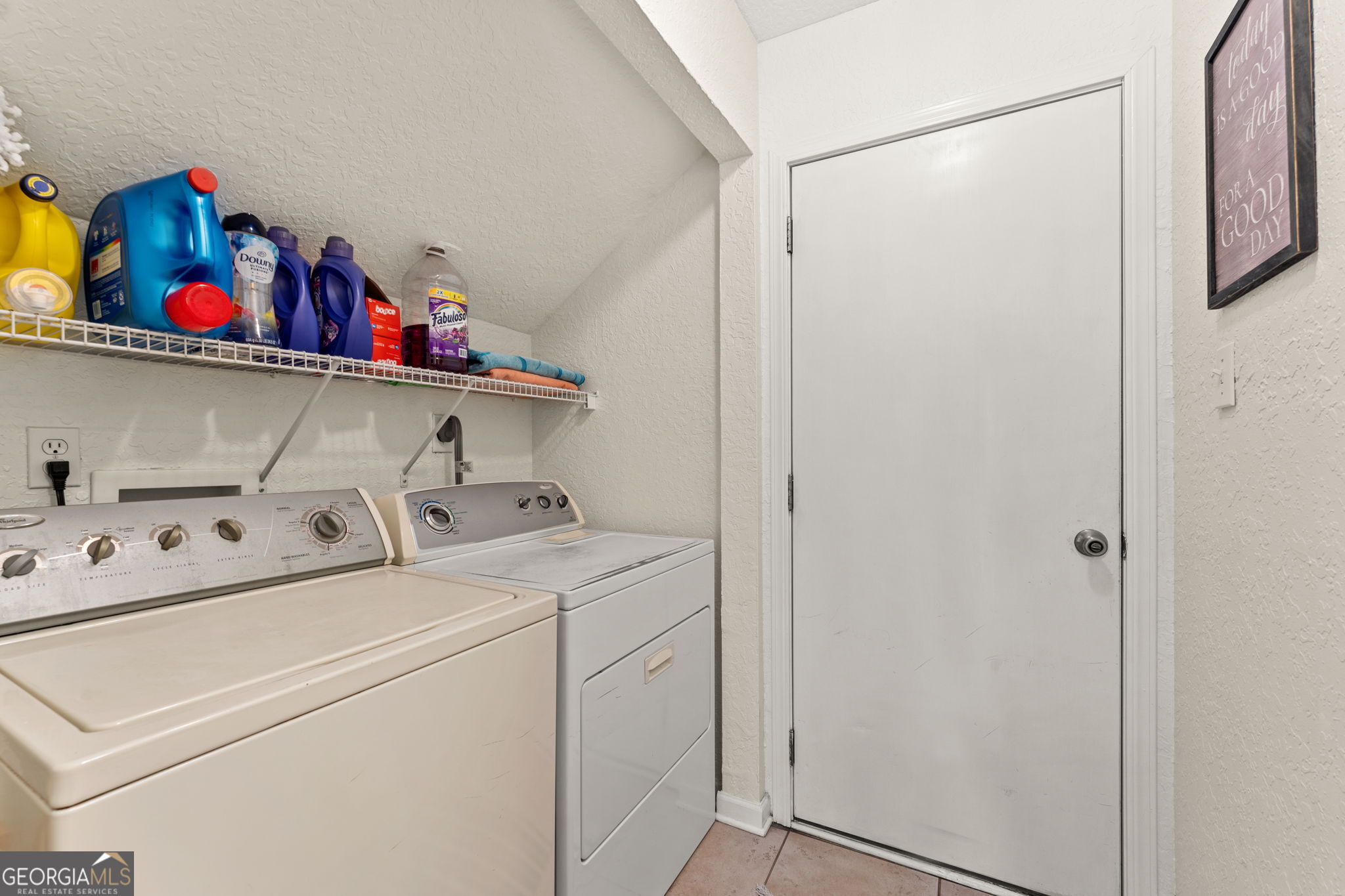 323 St Marys River Bluff Road St. George, GA 31562 - Photo 27 of 43 a utility room with dryer and washer