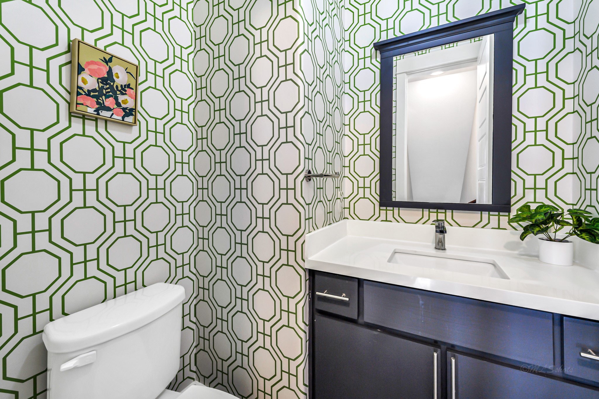 3105 Gillespie Street Houston, TX 77020 - Photo 12 of 43 a bathroom with a toilet sink and mirror