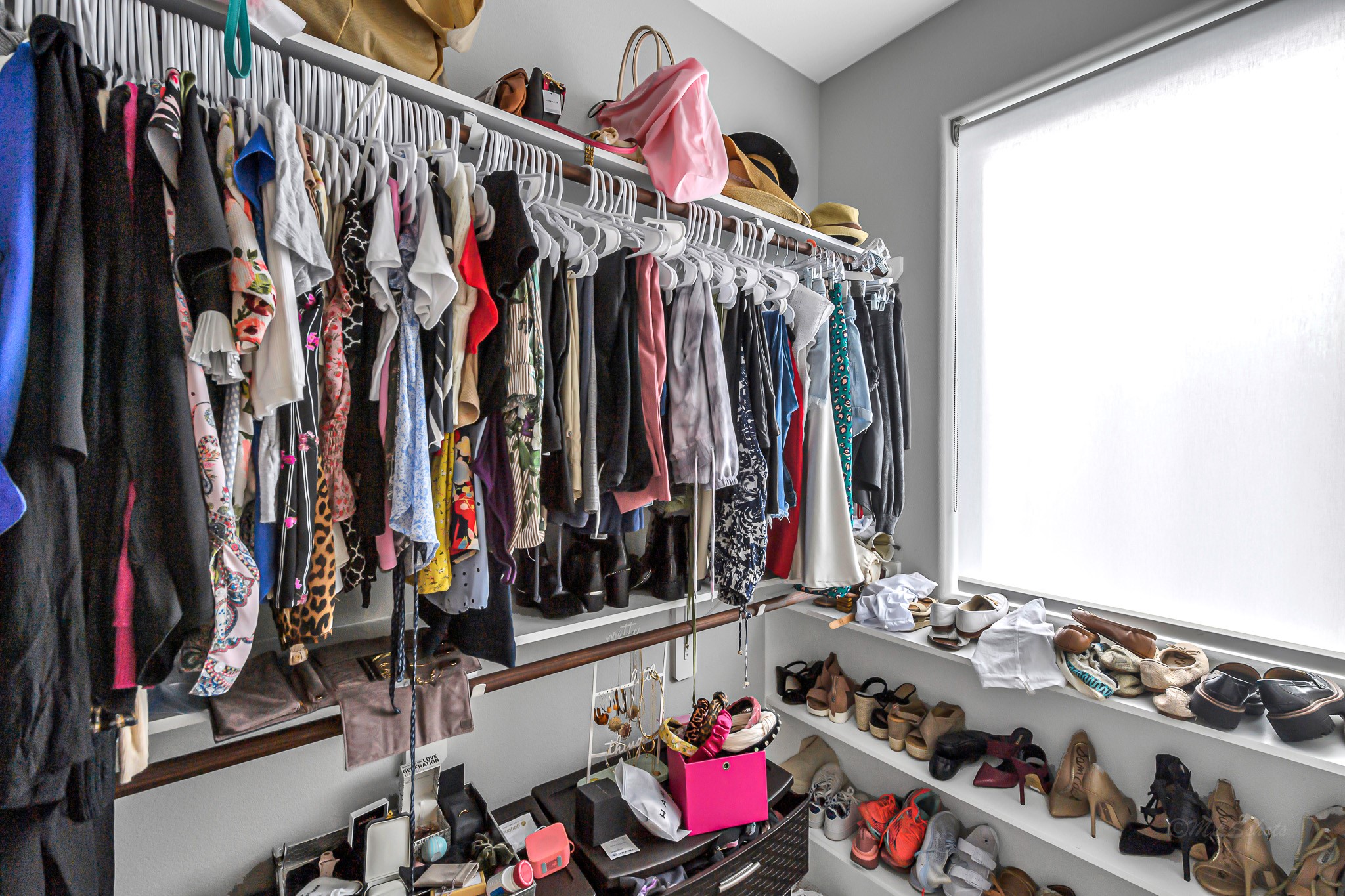 3105 Gillespie Street Houston, TX 77020 - Photo 31 of 43 a view of walk in closet with clothes