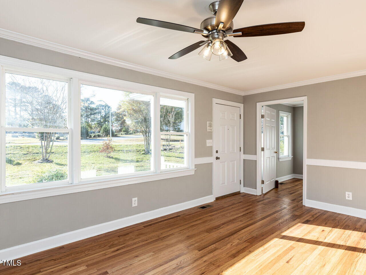 3009 East Garner Road Raleigh, NC 27610 - Photo 6 of 65 005-1280x960-living-room