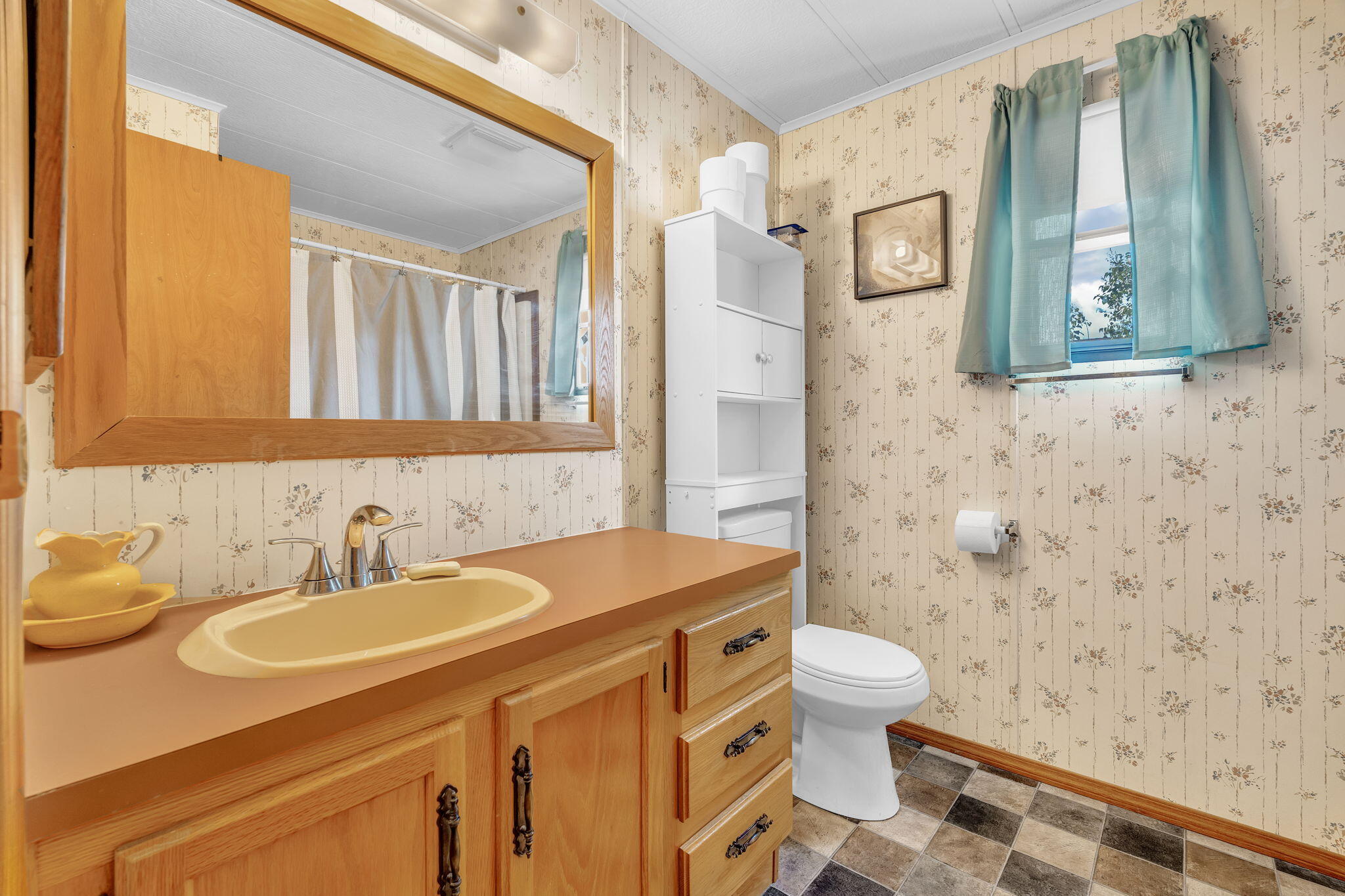 42 Robin Lane Windham, ME 04062 - Photo 13 of 31 22-web-or-mls-42-robin-ln