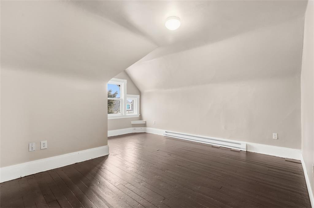 1038 Welfer Street Pittsburgh, PA 15217 - Photo 31 of 43 Bedroom #5 on 3rd floor