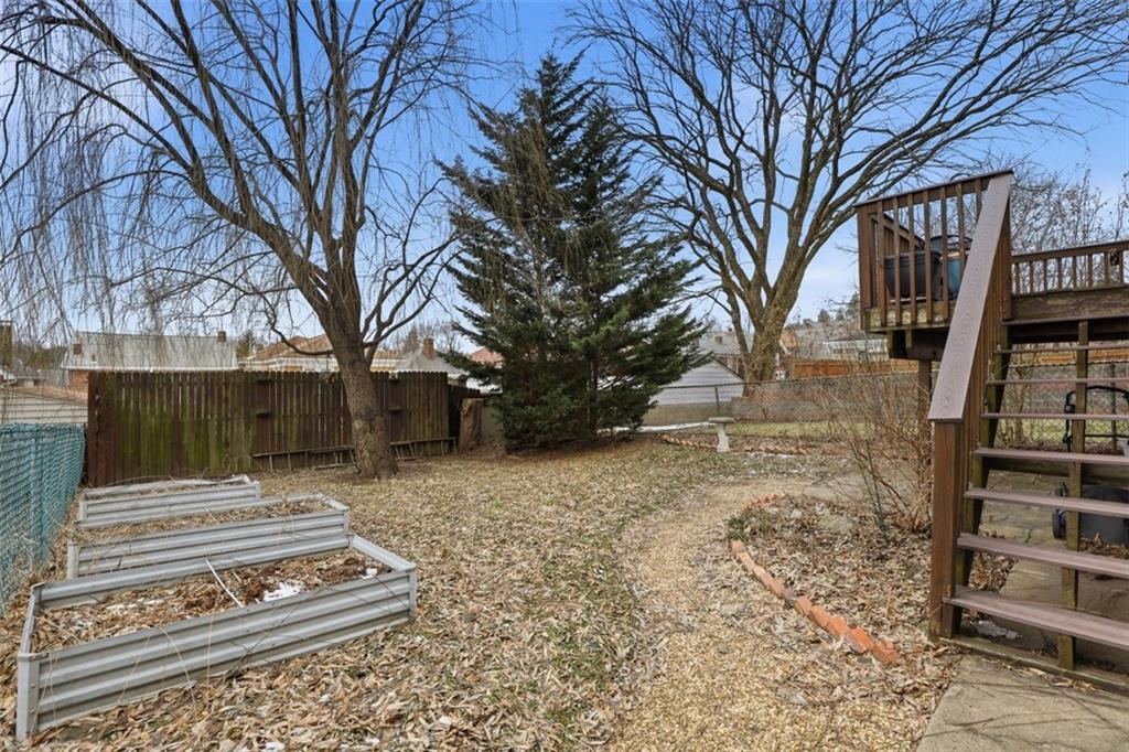 1038 Welfer Street Pittsburgh, PA 15217 - Photo 36 of 43