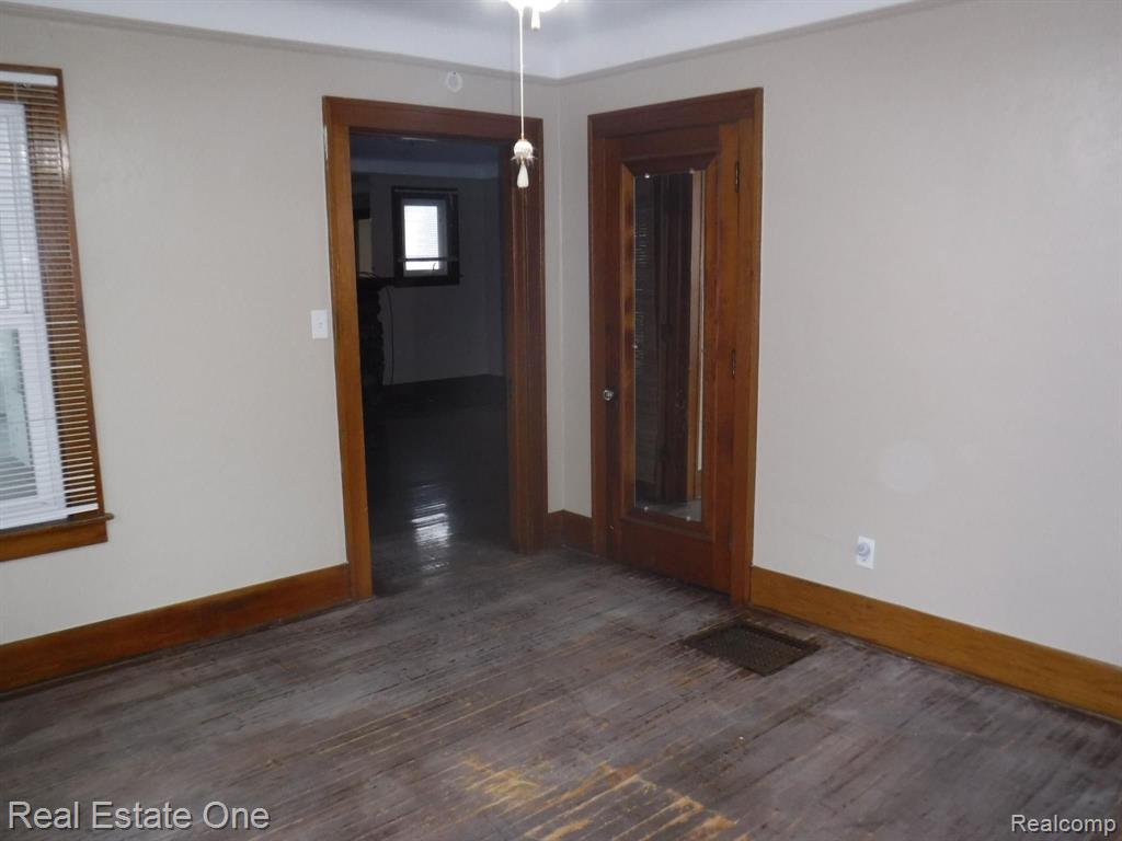 816 East Grand River Road Howell, MI 48843 - Photo 17 of 38