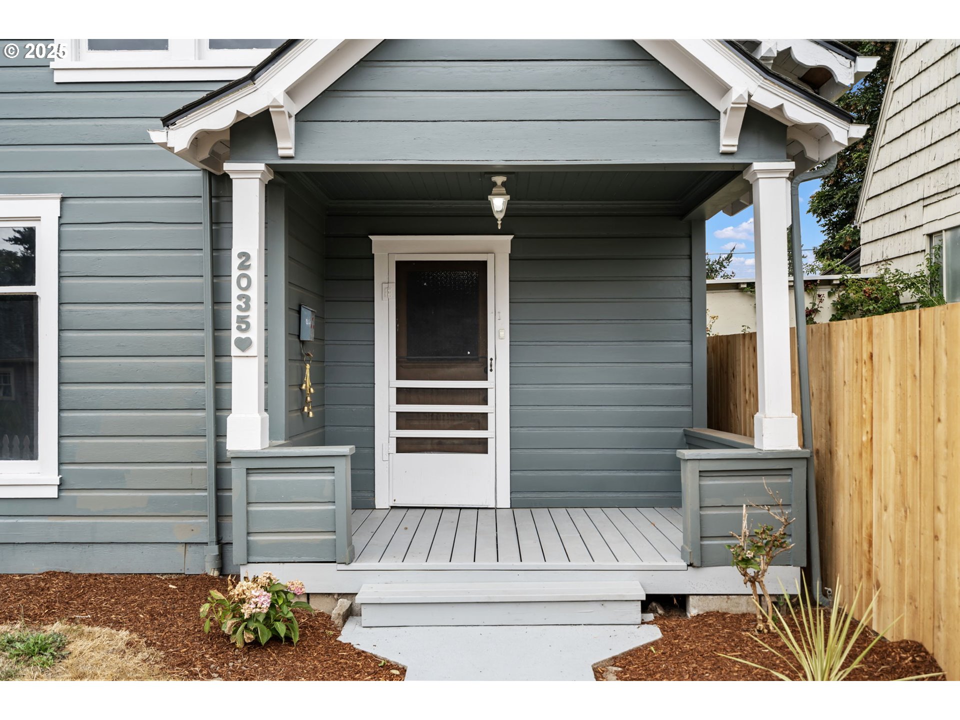 2035 4th Street Northeast Salem, OR 97301 - Photo 2 of 45